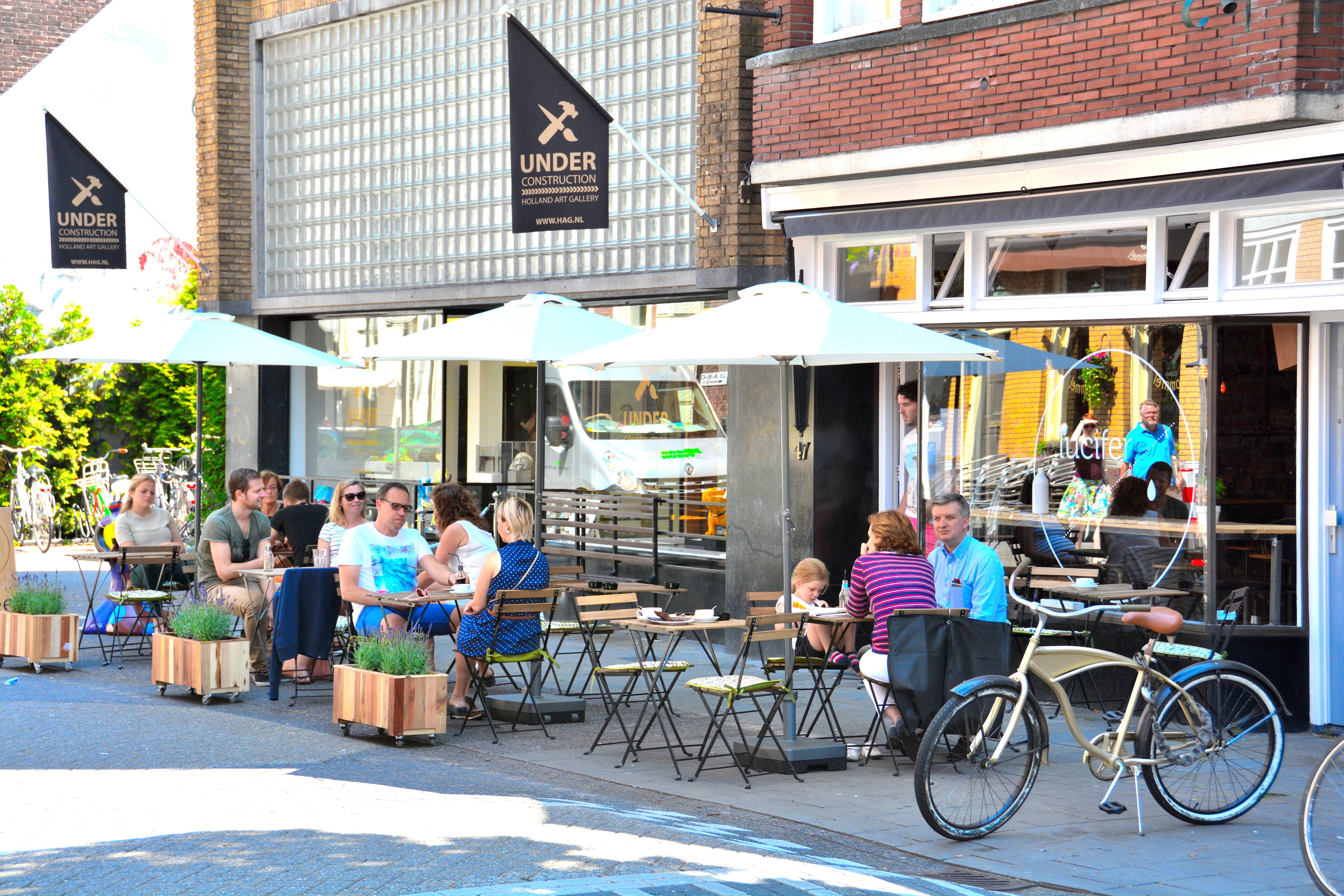 Terrace-Lucifer-Coffee-Eindhoven-koffie-lunch-hotspot-restaurant-drinken