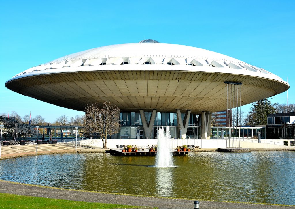 evoluon-eindhoven-lunch-coffee-food-dinner-expo-exposition-eindhoven-art-architecture-philips